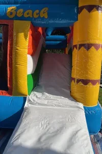 location Chateau gonflable plage